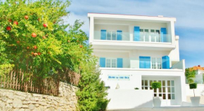 Seaside villa with private pool Home By The Sea